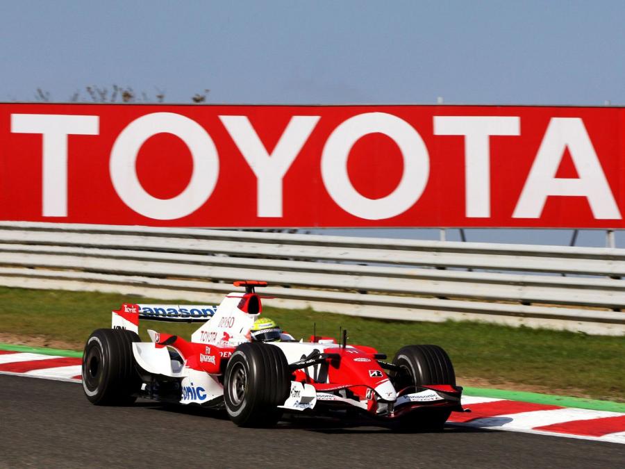  Toyota TF107 2007 года  (фото 21 из 31)